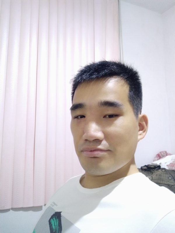 大男孩的第一张照片--漳州相亲网