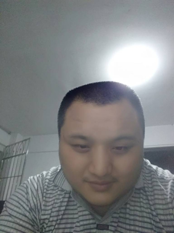 我在机场等艘船的第一张照片--漳州相亲网