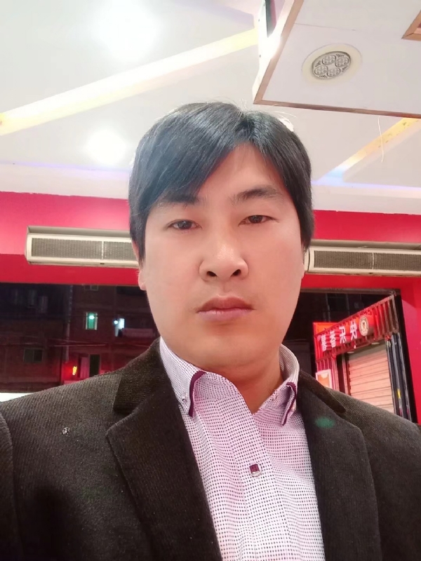 奔跑的第二张照片--漳州相亲网