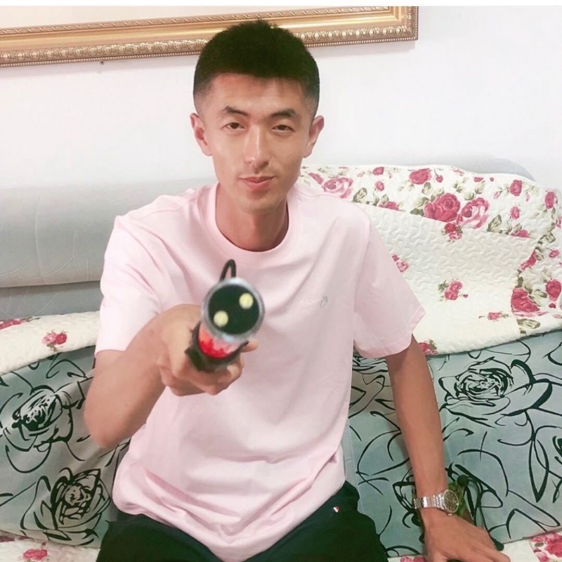 转身留下孤独的她的第二张照片--漳州相亲网