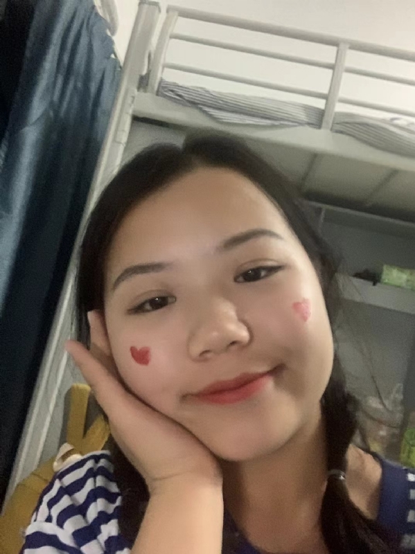 轻轻的一片云的第一张照片--漳州相亲网