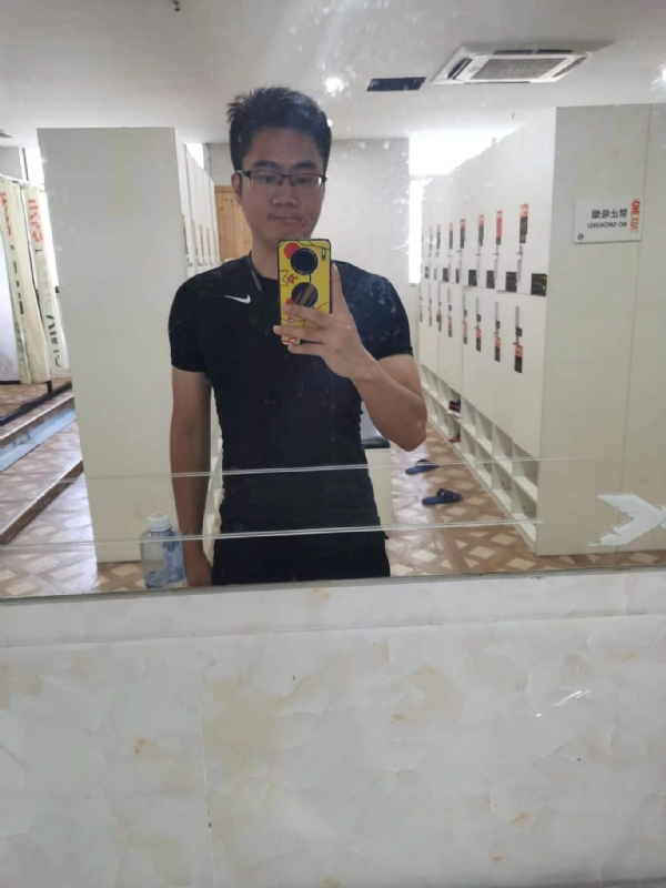 习惯发呆的第一张照片--漳州相亲网
