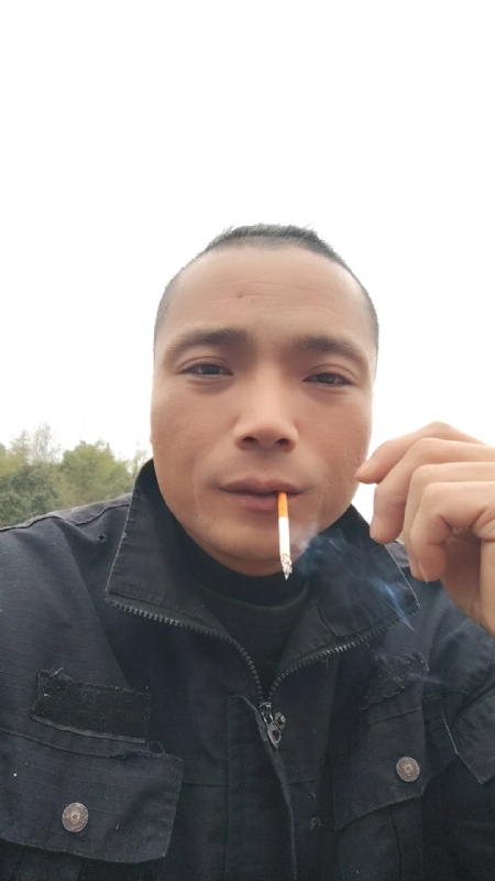 伯爵的第一张照片--漳州相亲网